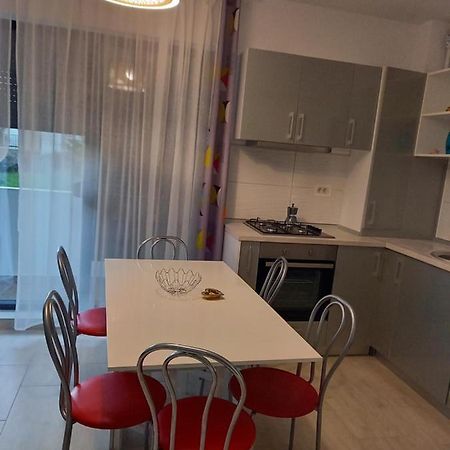 Summersea Apartment Mamaia Navodari Bagian luar foto