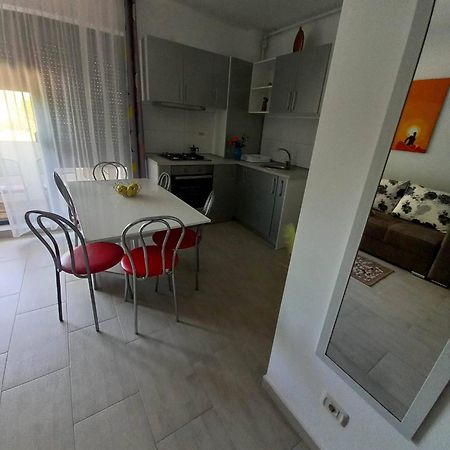 Summersea Apartment Mamaia Navodari Bagian luar foto
