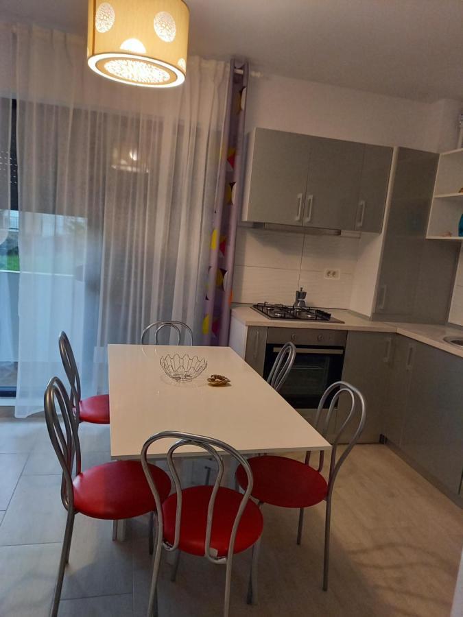 Summersea Apartment Mamaia Navodari Bagian luar foto