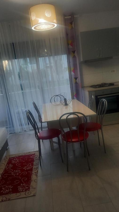 Summersea Apartment Mamaia Navodari Bagian luar foto